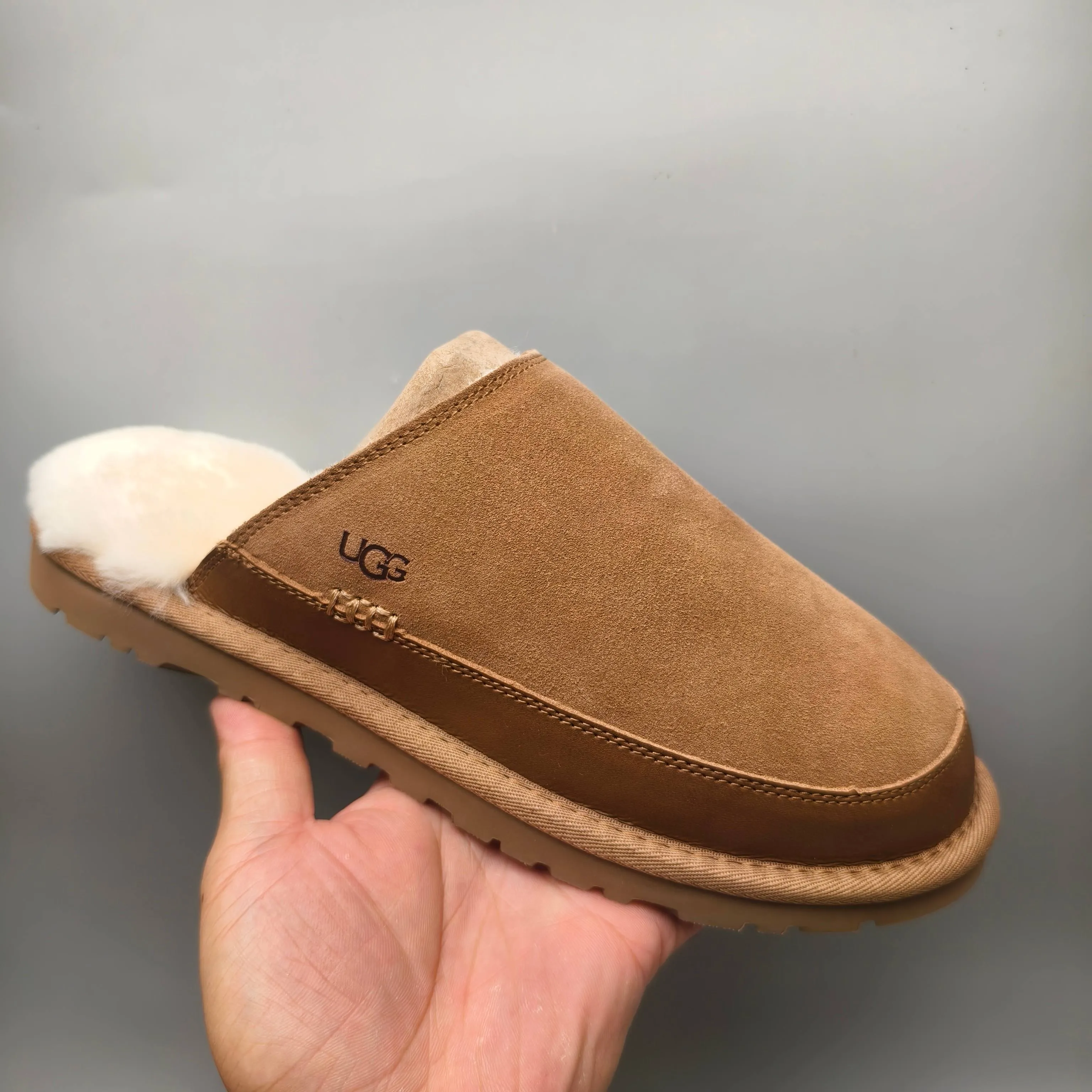 💰440 UGG sheepskin all-in-one snow boots 4585 ultra-light casual fur flip flops men's shoes color: maroon black matching size: 40-45
